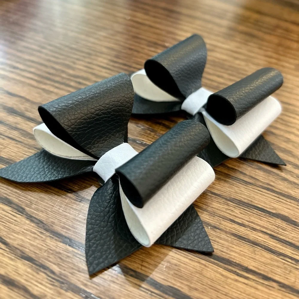 SOLD•Shoe Clips - Picture 3 of 3